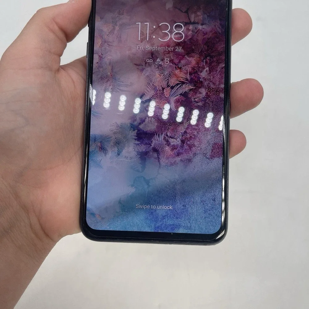 AT&T Samsung Galaxy S10e 128GB For Parts Turns On Blue Metallic